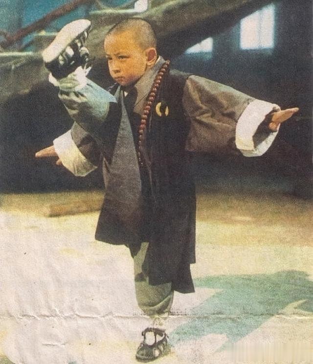 释小龙何洁分手13年后,一个身家过亿,一个捉襟见肘