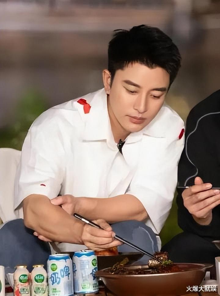 原来她就是贾乃亮的“亲姐姐”！藏了这么多年，难怪贾乃亮能翻红