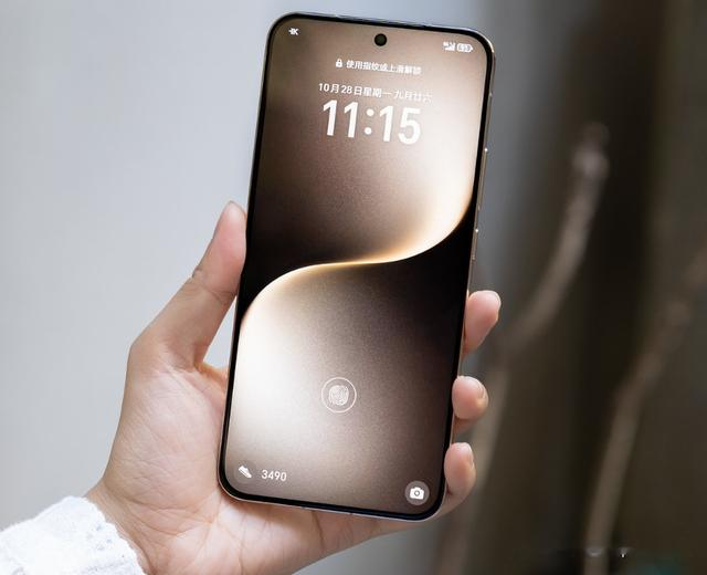 荣耀打响价格战,512GB+50倍变焦+5650mAh,高端旗舰突降720元