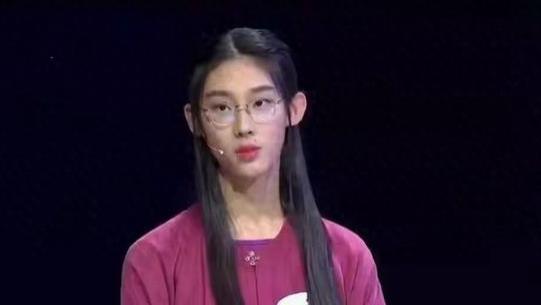 事实证明，“消失”多年的清华才姝武亦姝，证实了董卿当年没说错！