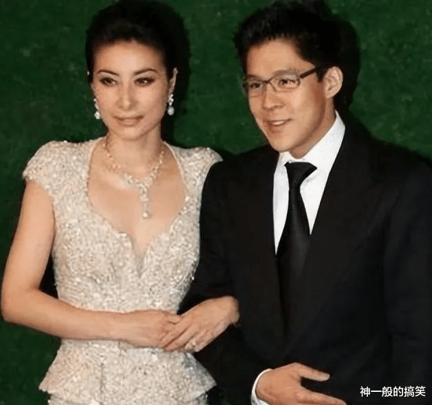 霍启刚：我敢不疼老婆吗？那可是拿3000亿继承权换的！