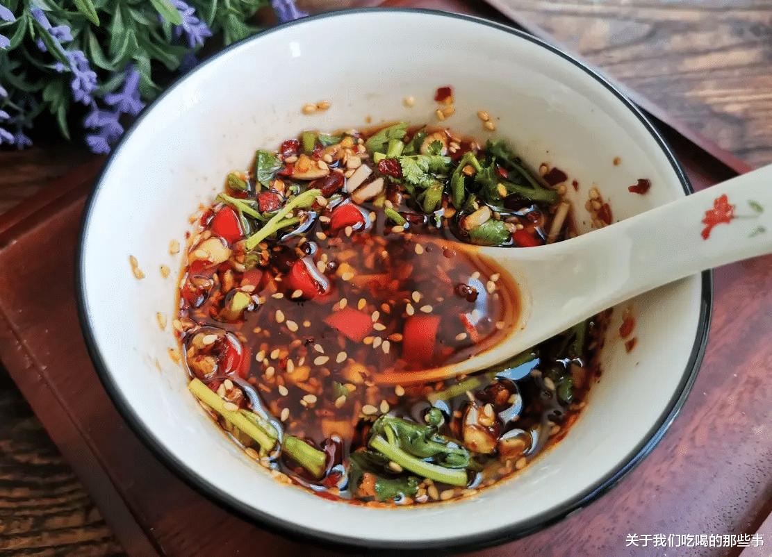 调凉菜时,料汁是关键!教你万能配方,学会了拌啥菜都好吃