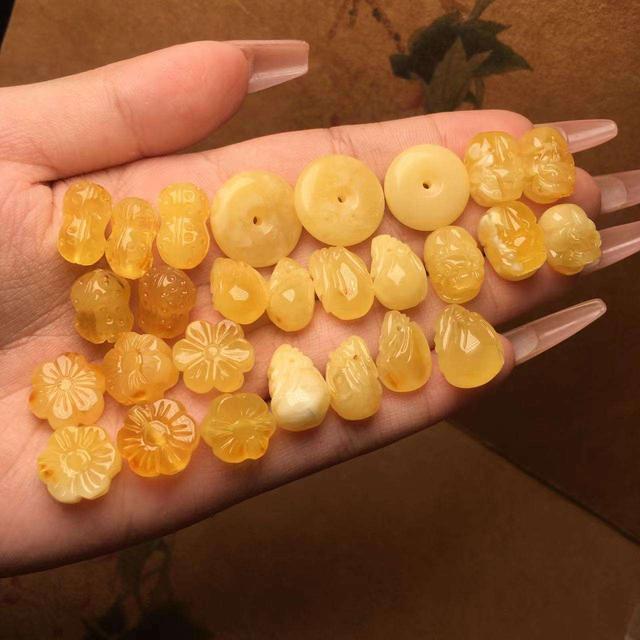 文玩新风尚：探索文玩背后的故事与智慧