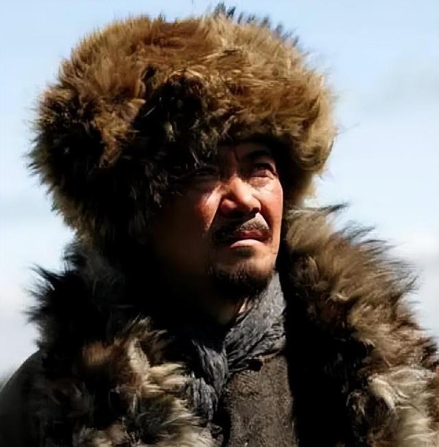 抛弃24年原配，转身迎娶小娇妻，如今儿子30年的报复让他遗憾终生