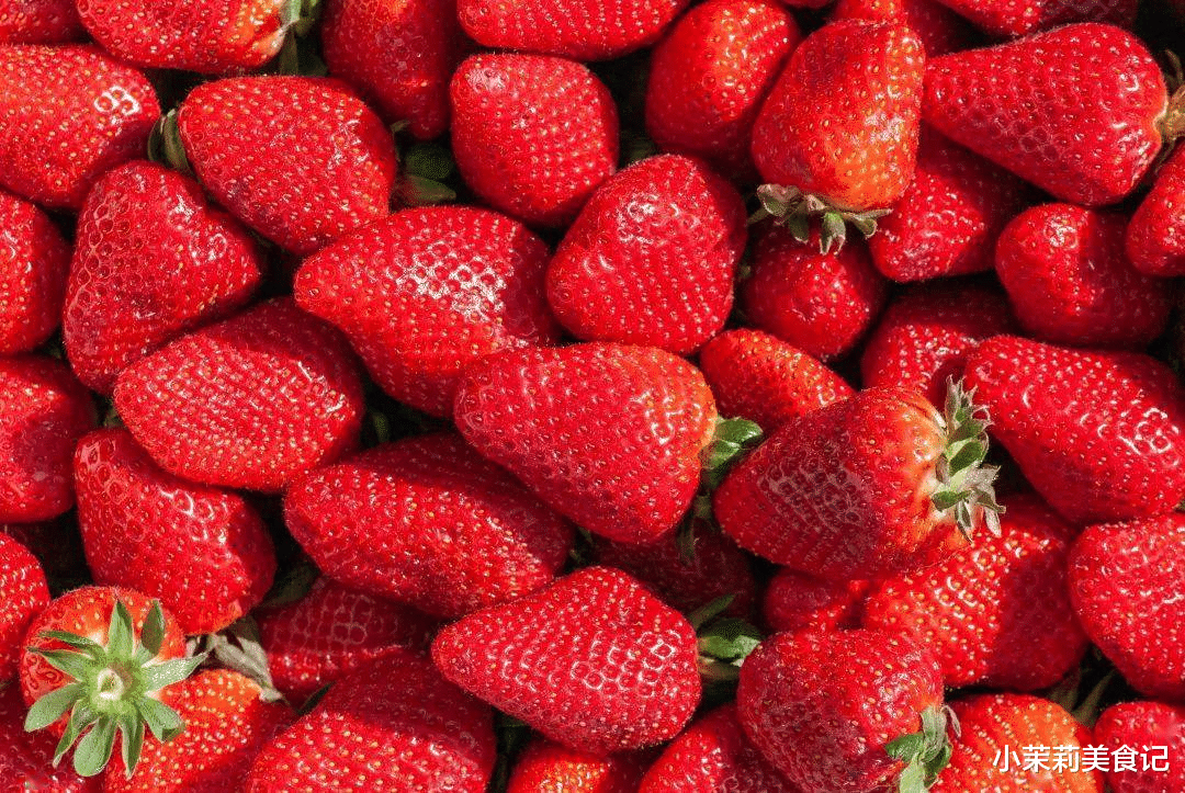 4月少吃蘋果和梨多吃它，一通便，二養(yǎng)心，三保肝，煮一煮更香甜