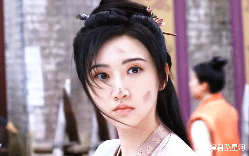 女演员长相很重要,同样是中年女星演偶像剧,景甜VS张佳宁差别大