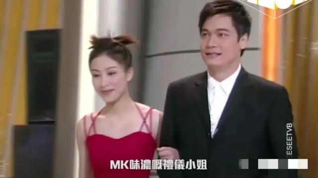 还记得杨怡的女儿小珍珠吗?也太可爱了!