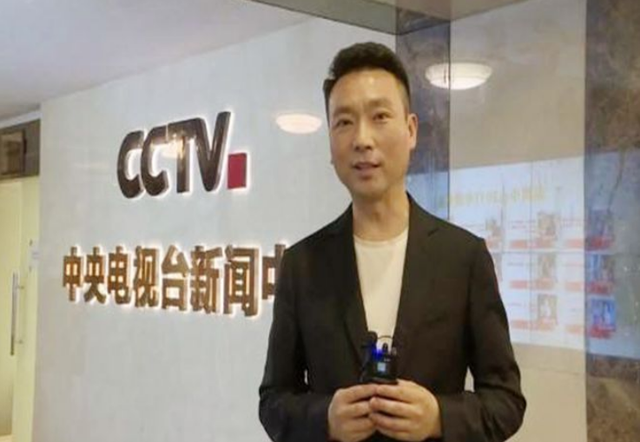 撒贝宁主持节目,一位院士念错字,撒贝宁却说:我也想跟您这样读