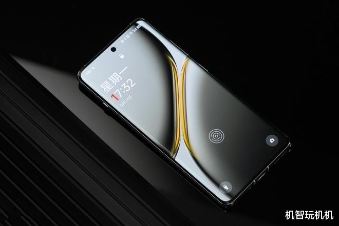 驍龍8 Gen3+6100超薄大電池！\完美\新旗艦也跳水到兩千檔了