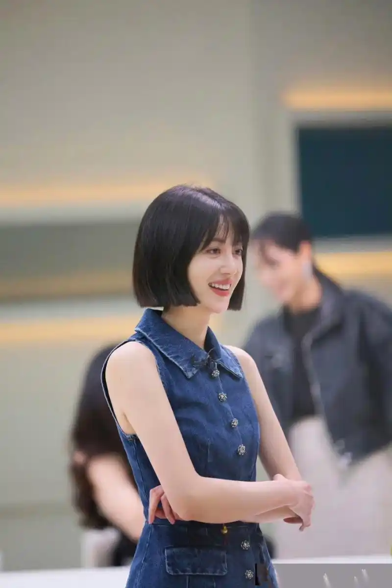 《我是刑警》中的颜值担当，身材火辣，更是名副其实的“腿精”