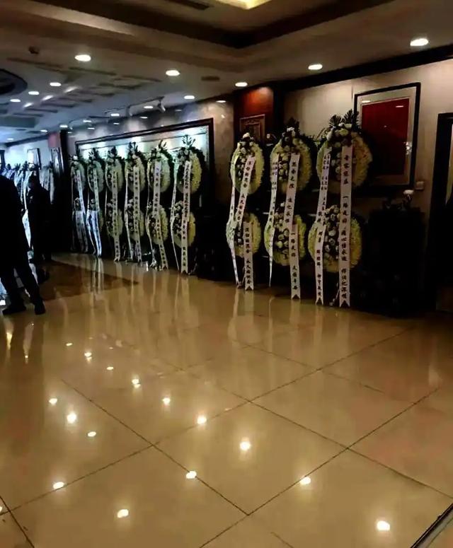 主持人王静追悼会：患病到离世仅7个月，现场多位名人送别