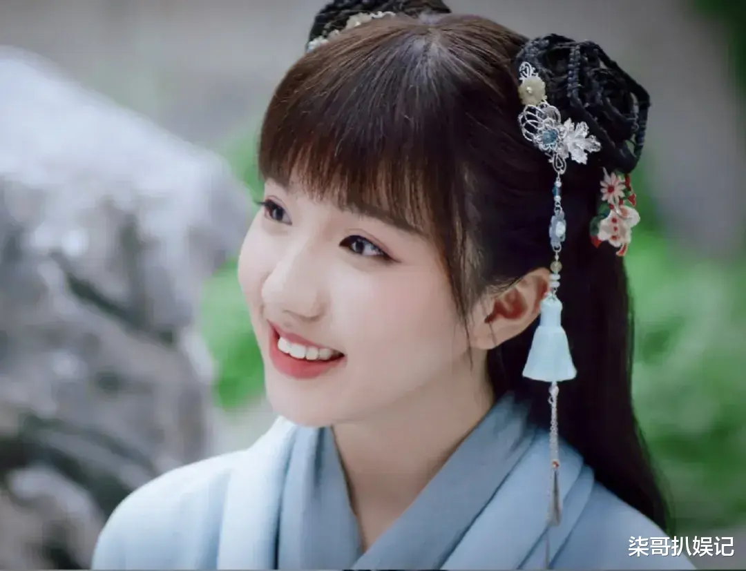 “脸与身高不符”的12位，将成毅虞书欣檀健次放一起，一目了然