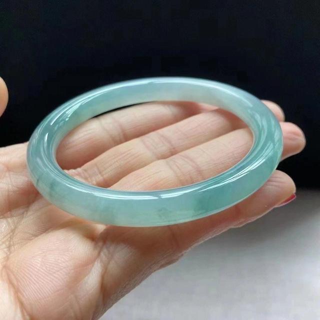 翡翠大观：文玩界不可错过的六大翡翠饰品！