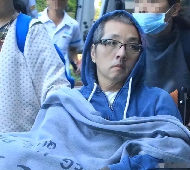 “音乐才子”出轨风流,遭“现世报”终身瘫痪,儿女拒探望?