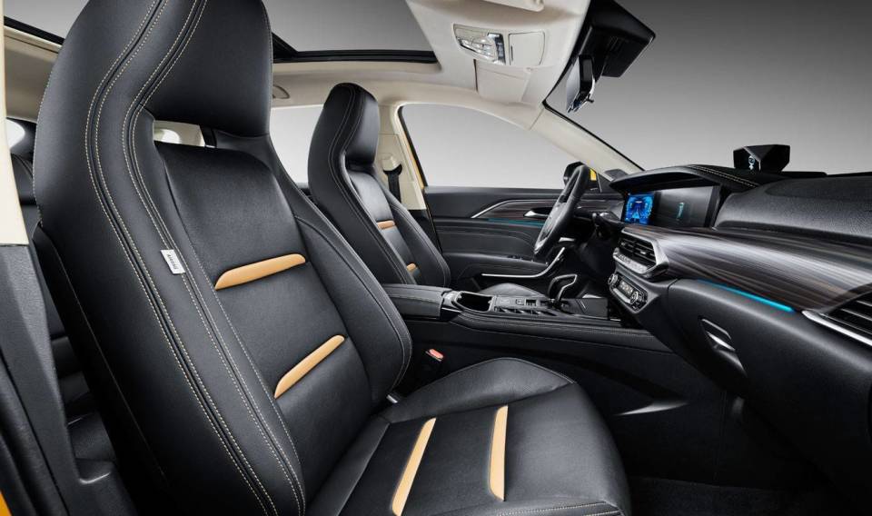 全球首款3D全息智控SUV，拥有20万实力仅售6.7万，网友：真捡漏了