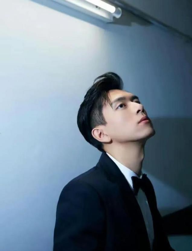 跨年来袭，美男洗牌，王一博登顶，于适9杨洋8李现7成毅6肖战第2