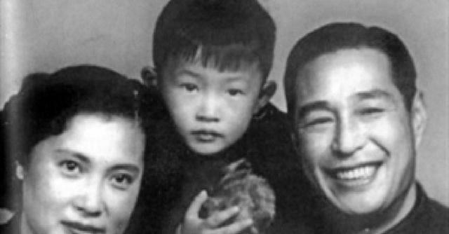 他被周总理盛赞为最美女性，如今已98岁，气质仍不输当红女星