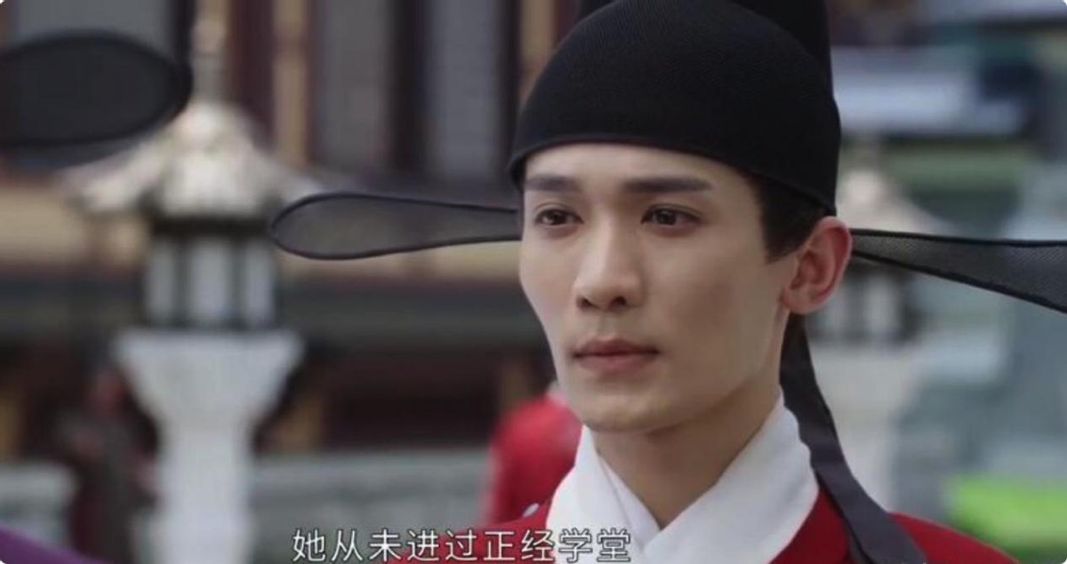 《墨雨云间》审美让人疑惑，两个“奸夫”惊鸿一瞥，男主颜值却刺痛我眼