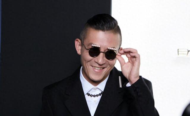 身家十几亿，却喊话老百姓为自己女儿捐款，这次陈冠希又惹了众怒