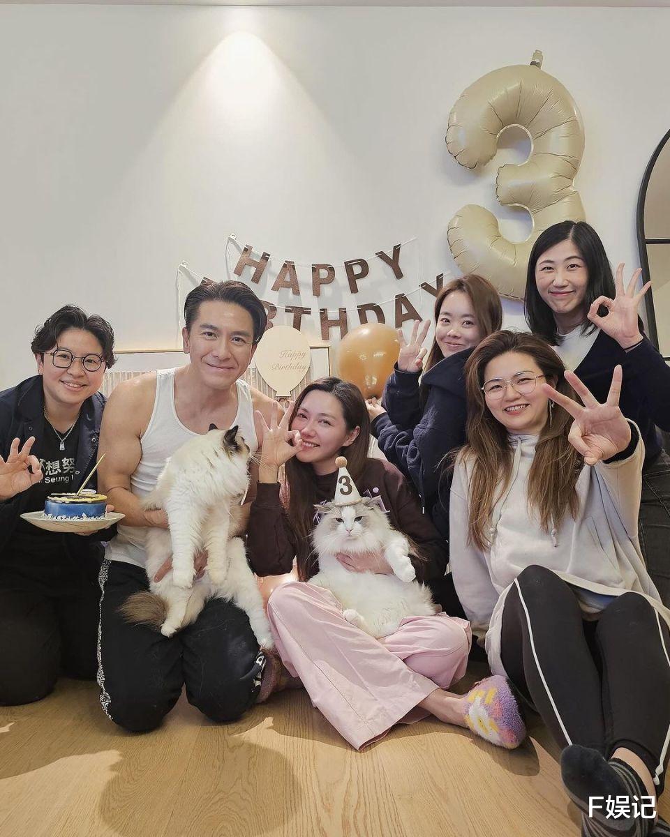 与陈豪黄宗泽一起拍戏很热闹 马国明和汤洛雯晒甜蜜合影为爱猫庆生