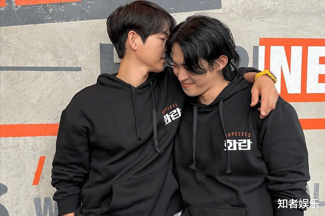 宋仲基二婚事件盘点:男神滤镜破碎,并非他的错