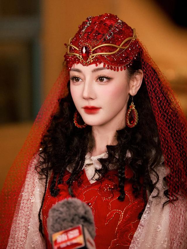 见一面15万！深入交流还追加10万，明星被明码标价不是空穴来风！