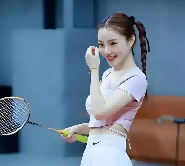 她都43岁了,这身材和颜值可一点都看不出来,如果没那件事就好了