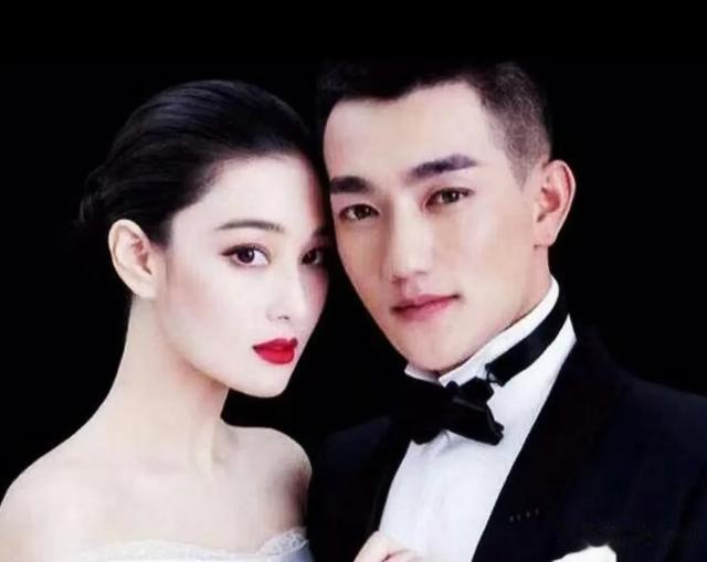 张馨予5岁女儿首次曝光,何捷亲自教闺女游泳,一家三口幸福爆棚