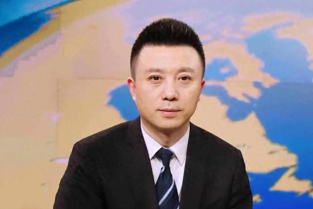 央视才子潘涛:事业有成,家庭美满,才子孝子的典范