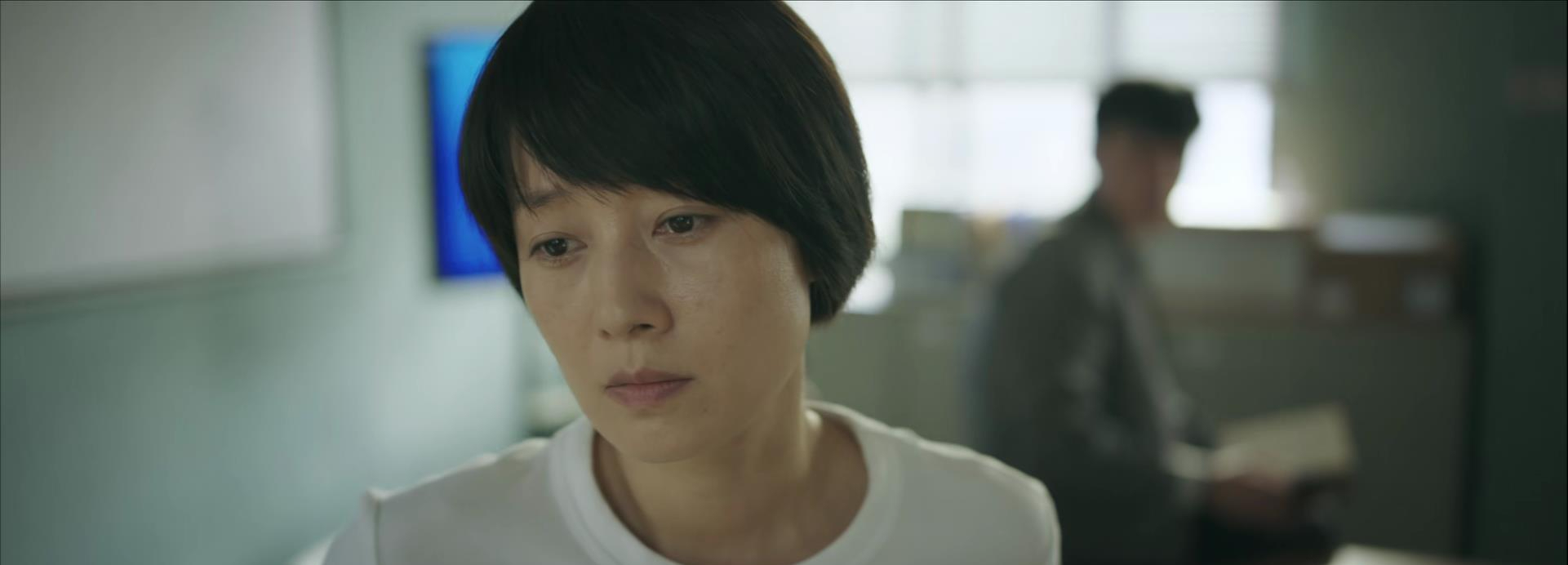 ?马伊琍又赌对了!悬疑剧《错位》口碑井喷,女二号出场引全场惊呼