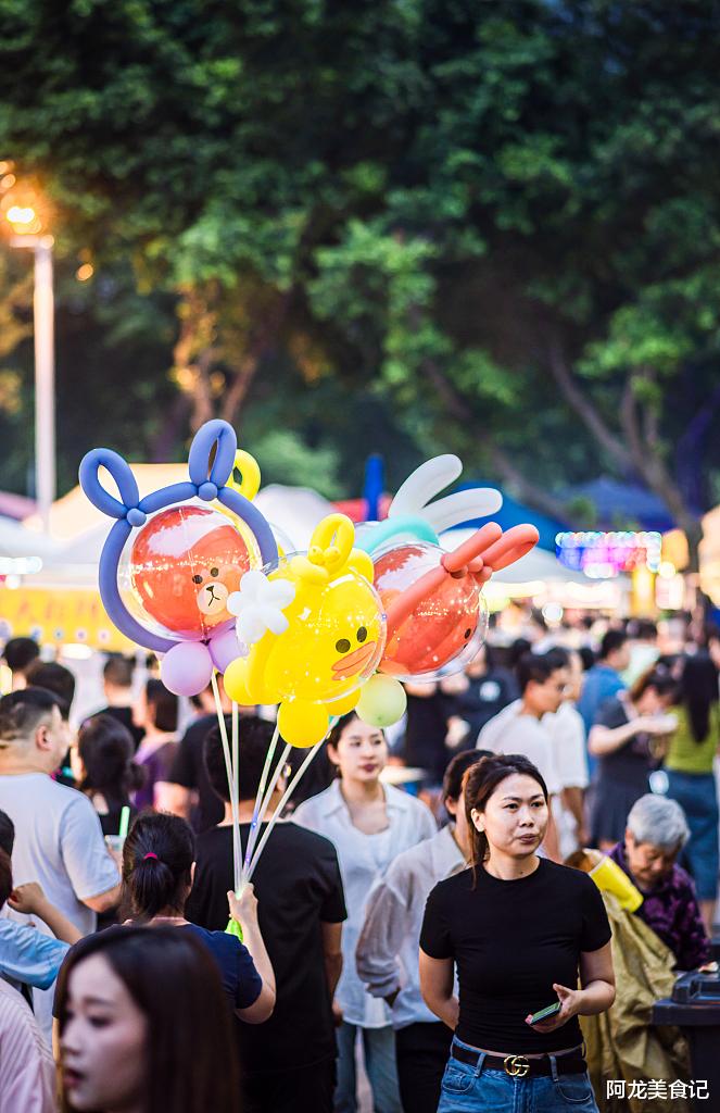 我国最好吃美食街在哪？经网友评选，这8个地方上榜，您打卡过吗