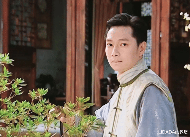 55岁谢祖武低调娶圈外老婆,结婚20年恩爱甜蜜,一家人美满幸福