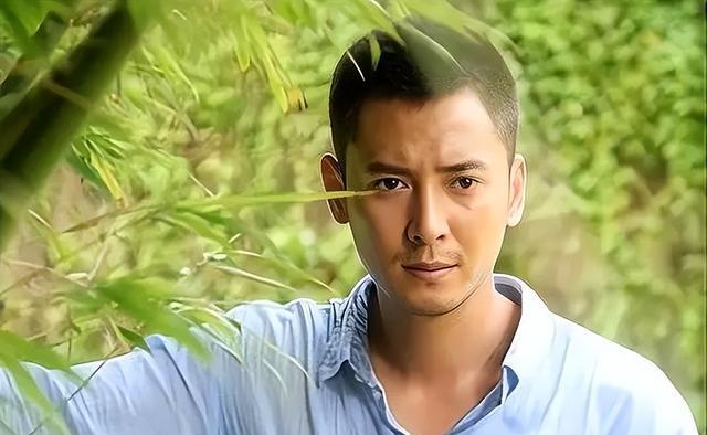 他是最幸运的“农民工”,只因长相太英俊,从工地打工到改行演戏