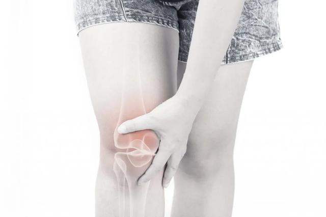 为啥一运动就容易关节疼？科学护膝是关键，这5点要知道