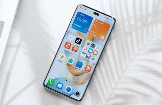 10月换机不要买太贵，这三款中端价格跌至冰点，再战五年也流畅