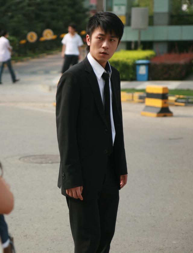 46岁王阳忍了,48岁张颂文也忍了,看了53岁的于和伟我忍不了了