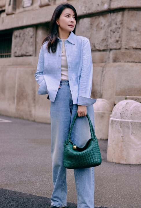 郭晶晶“又矮又壮”到底算不算大美女？看看她和刘诗诗的对比照就有答案