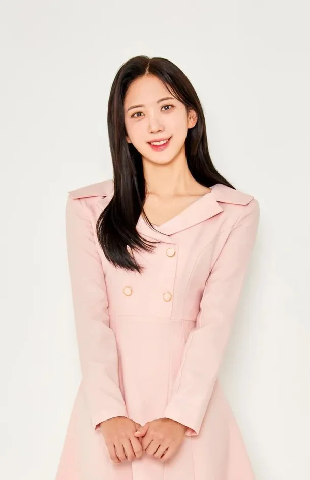 28岁韩气象女播报员离世,当过爱豆练习生,曾出演刘在石综艺节目