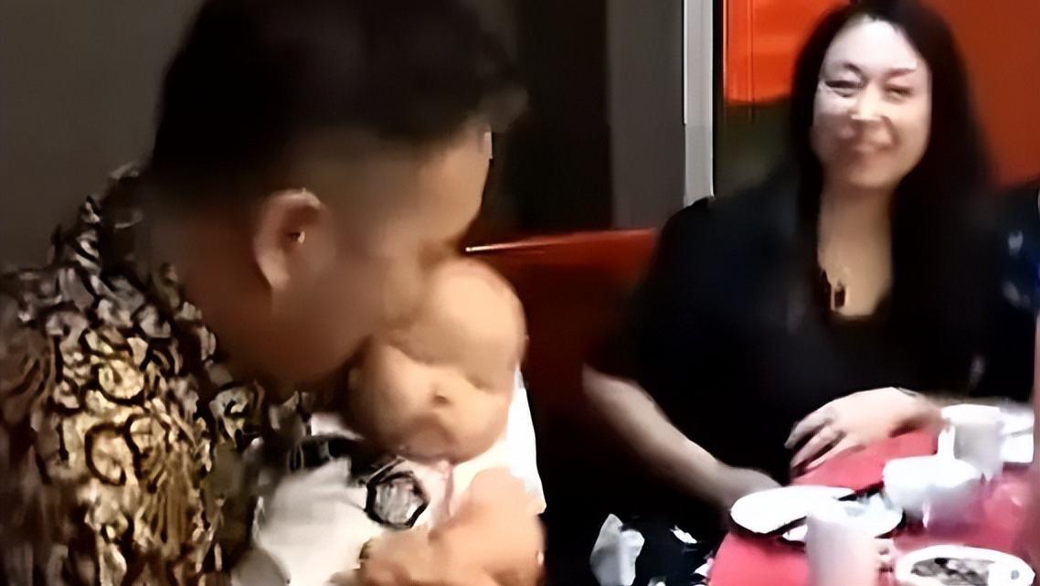 “梦真出山证实！杨议出轨丑闻曝光，牵扯多个内幕，更涉及郭德纲！”