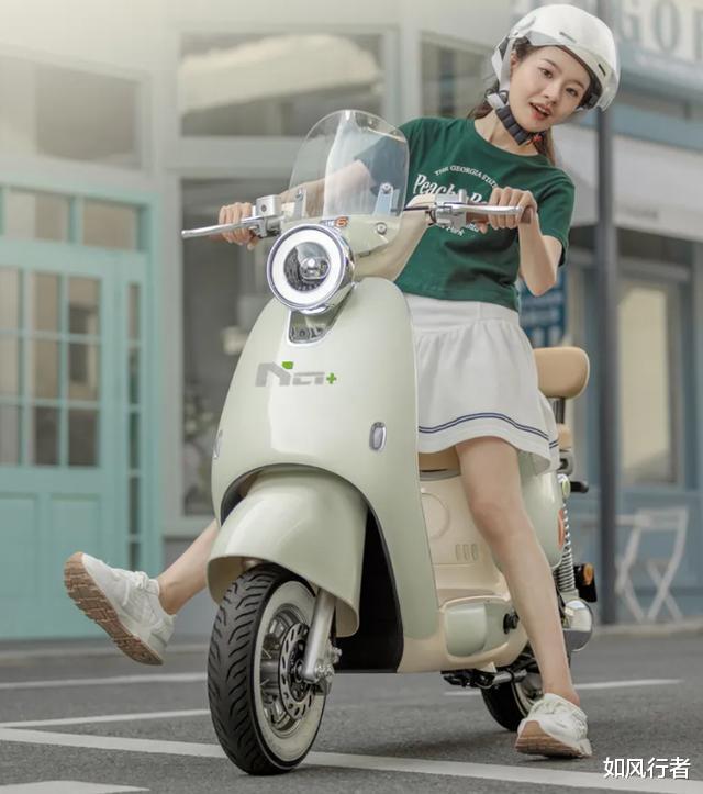 雅迪发布新款钠电池电动车，电池能用10年，耐低温，冬季不减续航