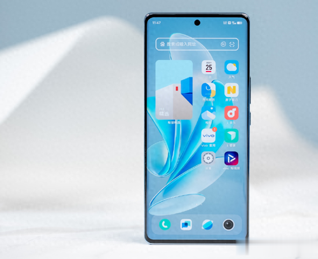 近期手机怎么选?这三款性价比拉满,还几乎无差评