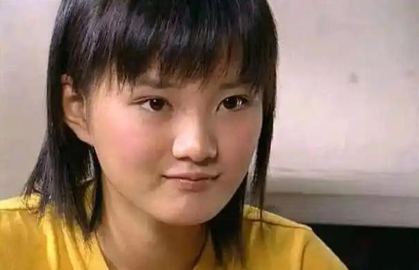 从女主到“柜姐”,39岁演员租房上热搜:人到中年,认命才是常态