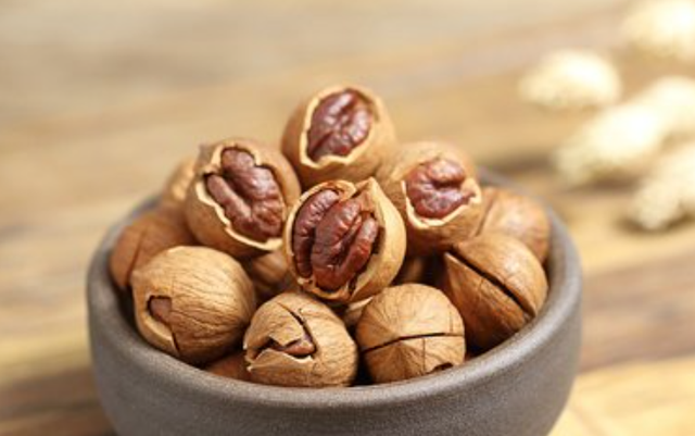 提醒:锌是保护心脏、防痴呆的重要元素,常吃3类食物可以补充