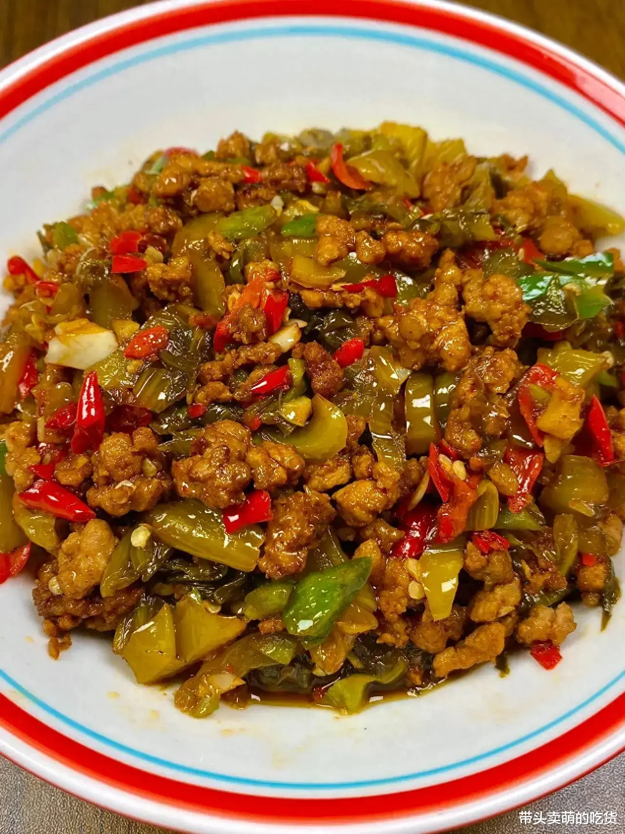 真后悔没早点学会这3道小炒菜，做法简单又好吃，大人孩子都喜欢