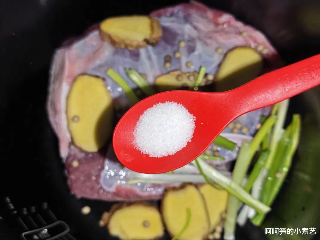 牛肉的最简单吃法,清汤牛腱子,汤清味美有嚼劲,简单又好吃