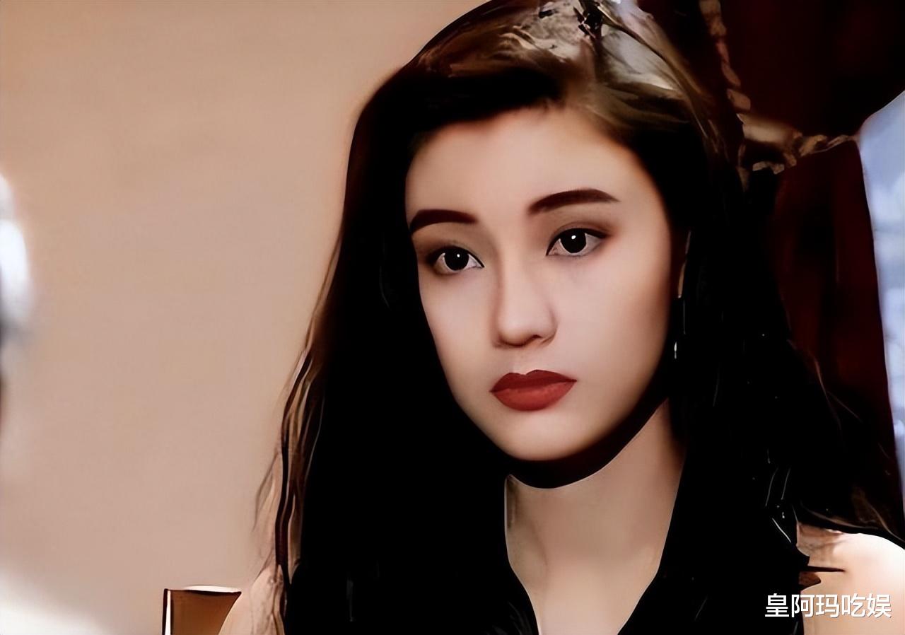 娱乐圈4位“木头美人”,个个华而不实,空有皮囊却毫无灵气