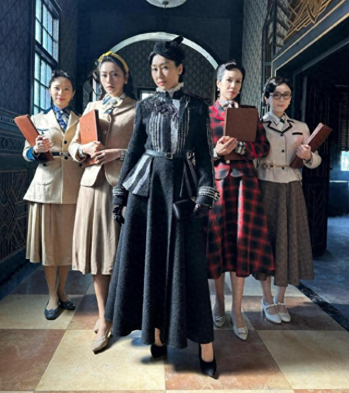 《巾帼枭雄4》:黎耀祥老了,胡定欣无气场,TVB放过这个IP吧