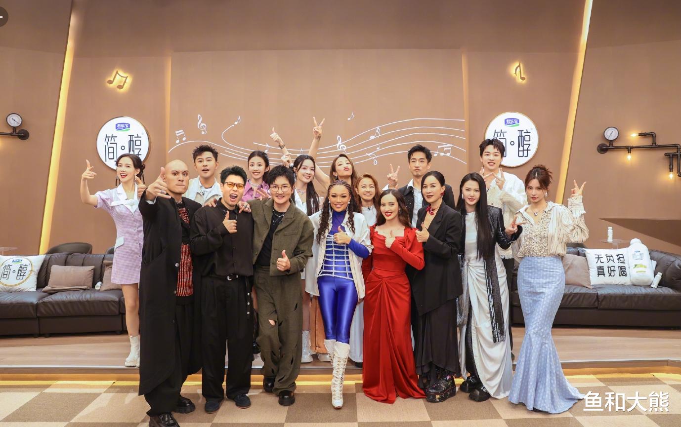 密室大逃脱|《歌手》总决赛赛制正式公布,2轮比拼3人抢占先机,凡希亚碾压