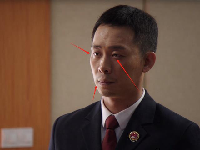 当“馒头脸”混进张译犯罪剧,撞上天然脸演员,简直是降维打击