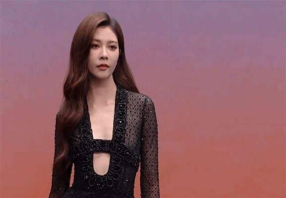 “过气艺人”现状：无戏可拍转行干烧烤，整容失败沦为网剧演员